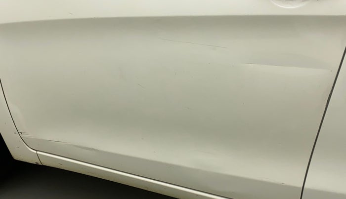 2015 Maruti Celerio VXI AMT, Petrol, Automatic, 37,311 km, Front passenger door - Minor scratches