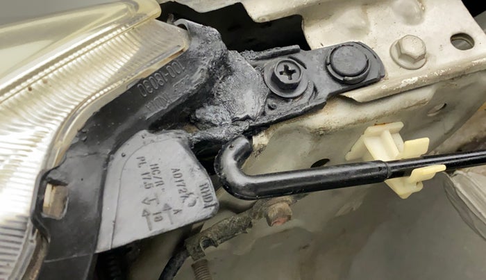 2015 Maruti Celerio VXI AMT, Petrol, Automatic, 37,311 km, Right headlight - Clamp has minor damage