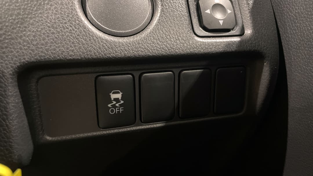 2023 Mitsubishi Triton Glx (4x2), Automatic, 4780 km, Utility Switches/Buttons