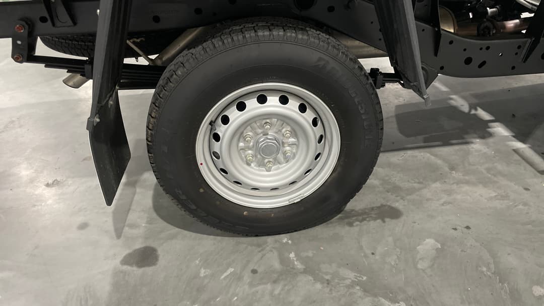 2023 Mitsubishi Triton Glx (4x2), Automatic, 4780 km, Right Rear Wheel