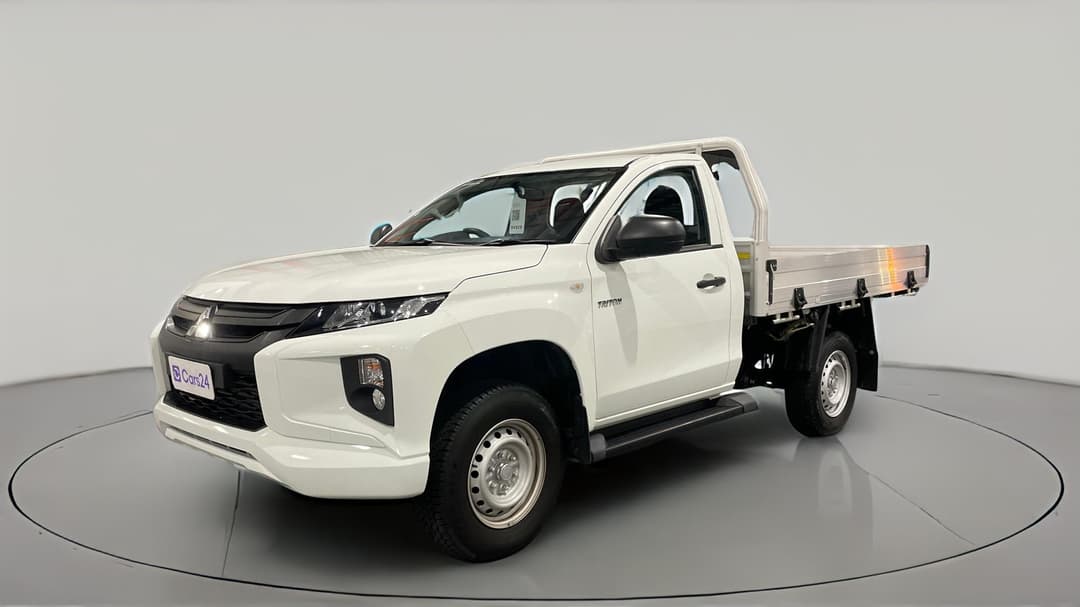 2023 Mitsubishi Triton Glx (4x2), Automatic, 4780 km, Left Front Diagonal (45- Degree) View