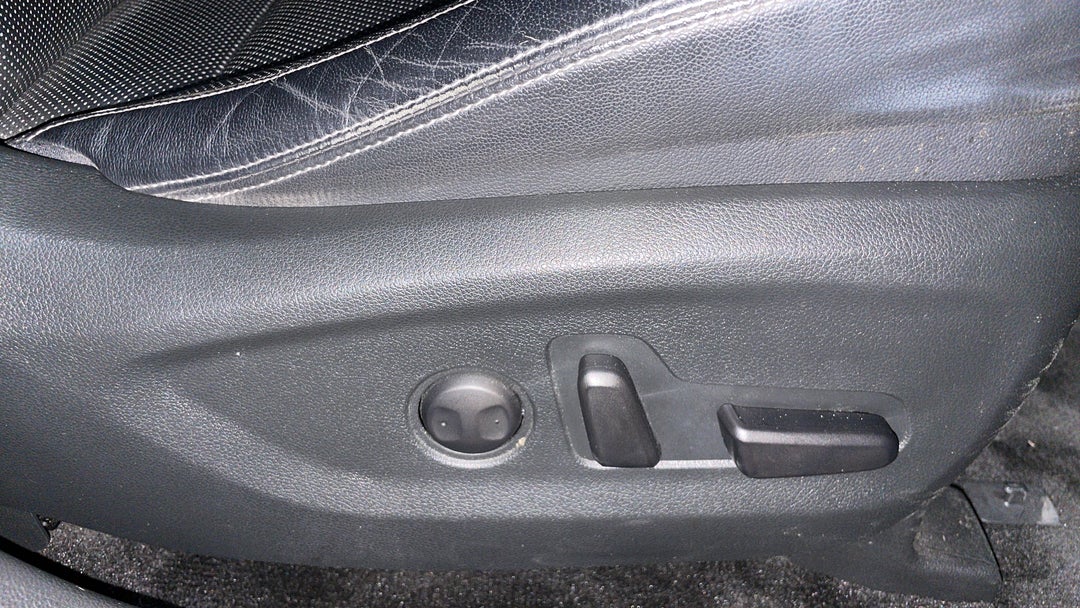 2017 Kia Sportage Gt-line (AWD), Automatic, 74004 km, Drivers Side Adjustment Panel