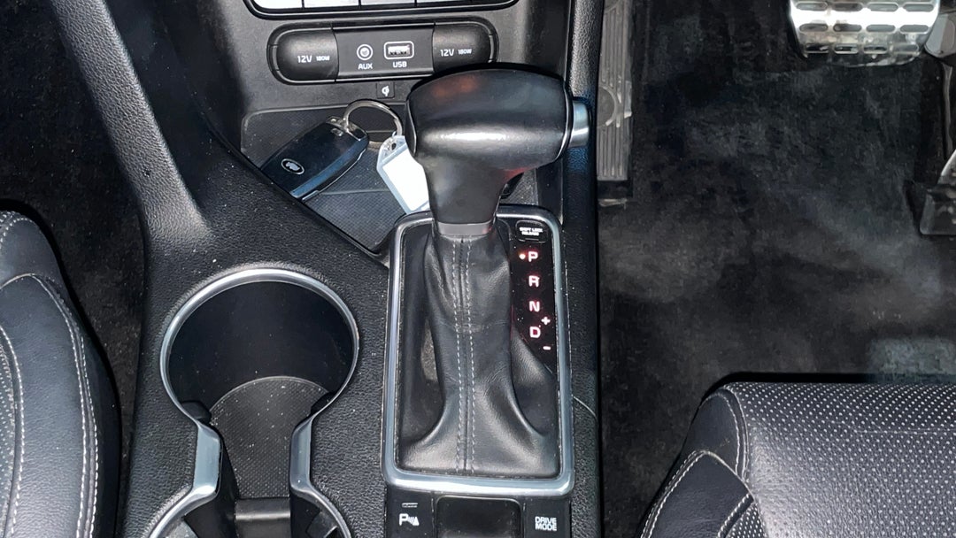 2017 Kia Sportage Gt-line (AWD), Automatic, 74004 km, Gear Lever 