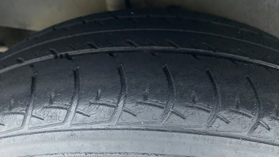 Right Rear Tyre Tread