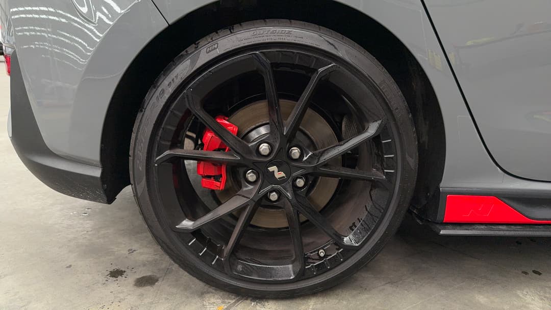 2024 Hyundai i30 N Premium, Automatic, 3418 km, Right Rear Wheel