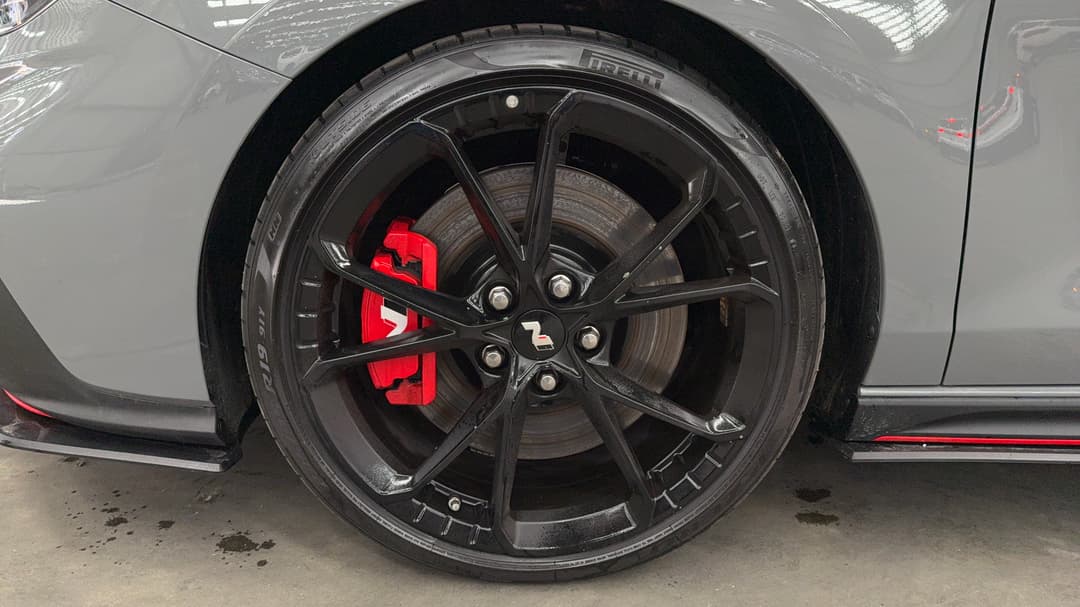 2024 Hyundai i30 N Premium, Automatic, 3418 km, Left Front Wheel