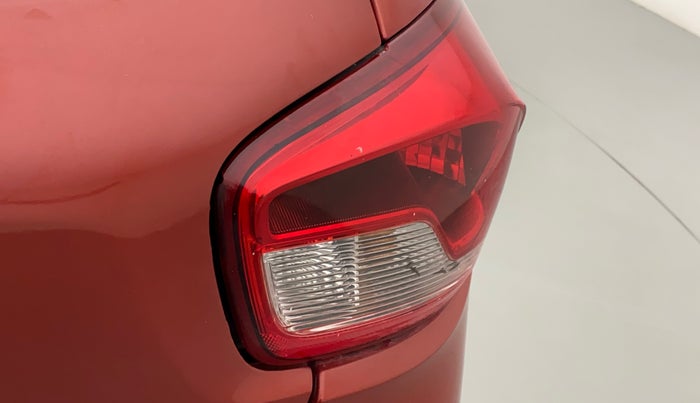 2018 Renault Kwid RXL 1.0, Petrol, Manual, 1,24,612 km, Right tail light - Minor scratches