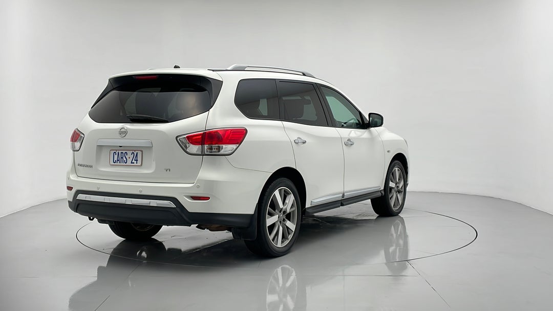 Right Back Diagonal (45- Degree) View