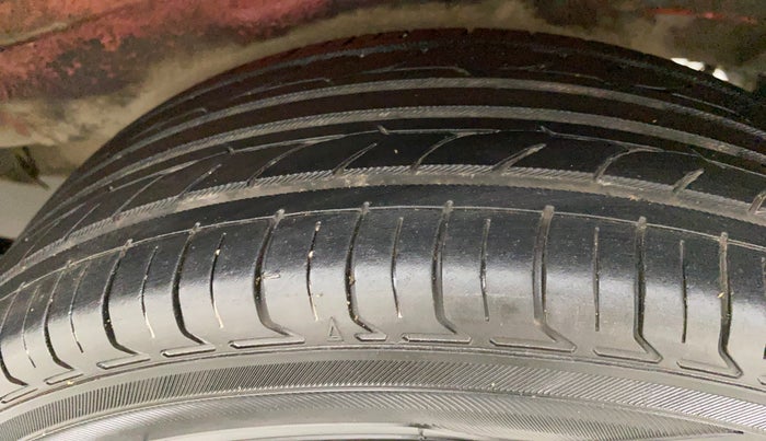2012 Maruti Wagon R 1.0 VXI, Petrol, Manual, 86,140 km, Left Rear Tyre Tread