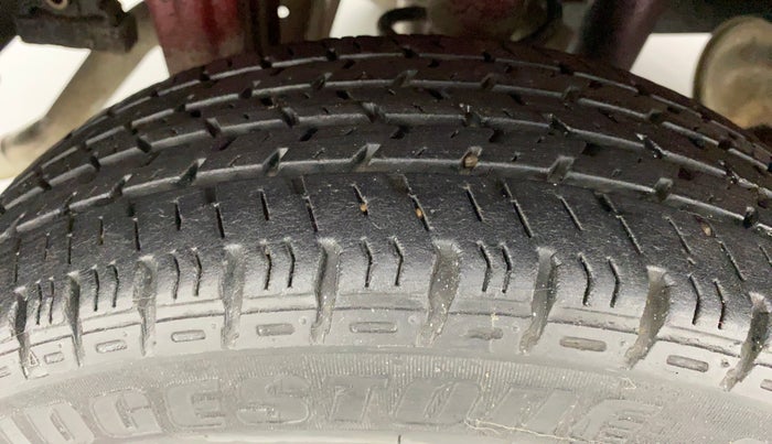 2016 Maruti Alto K10 VXI P, Petrol, Manual, 27,389 km, Right Rear Tyre Tread