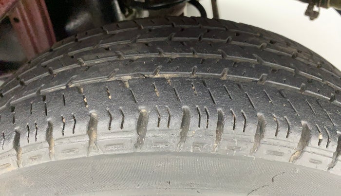 2016 Maruti Alto K10 VXI P, Petrol, Manual, 27,389 km, Left Rear Tyre Tread