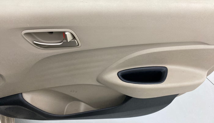 2019 Hyundai NEW SANTRO 1.1 SPORTS AMT, Petrol, Automatic, 12,544 km, Driver Side Door Panels Control