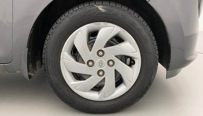 2020 Hyundai NEW SANTRO SPORTZ CNG, CNG, Manual, 93,021 km, Right Front Wheel