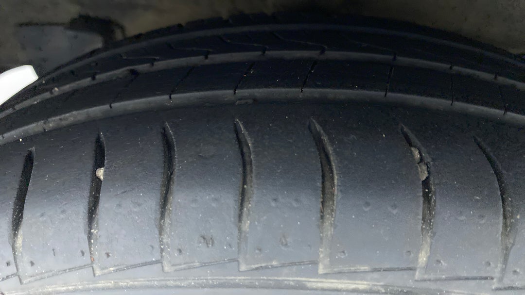 Right Rear Tyre Tread