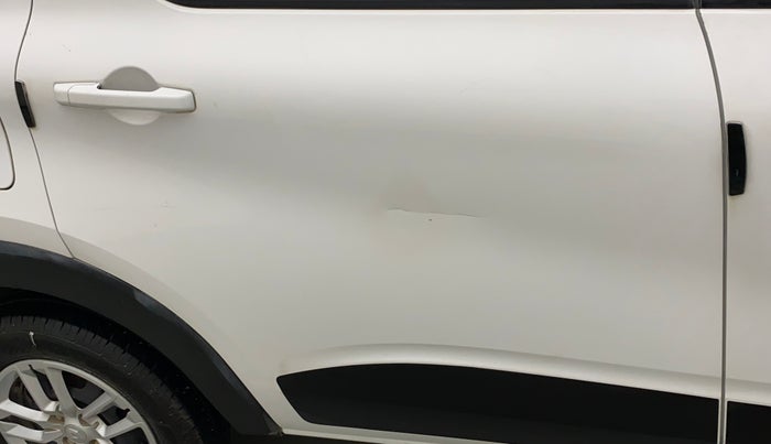2019 Renault TRIBER RXL MT, Petrol, Manual, 57,406 km, Right rear door - Minor scratches