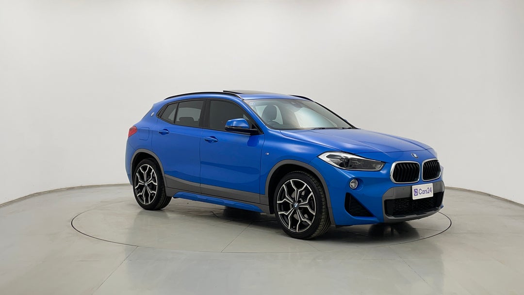 Right Front Diagonal (45- Degree) View