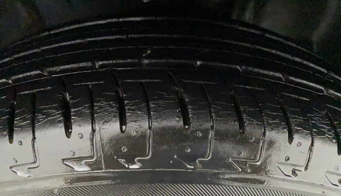 2017 Maruti IGNIS ZETA 1.2, Petrol, Manual, 5,231 km, Right Front Tyre Tread