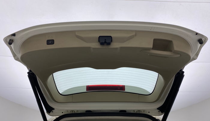 2019 Ford Endeavour 2.2l 4X2 MT Titanium, Diesel, Manual, 94,389 km, Boot Door Open
