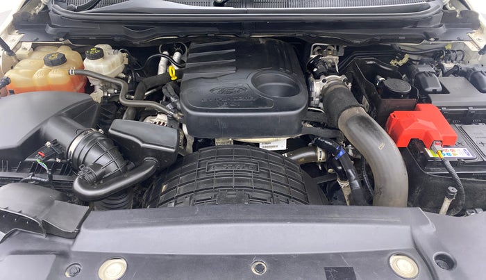 2019 Ford Endeavour 2.2l 4X2 MT Titanium, Diesel, Manual, 94,389 km, Open Bonet