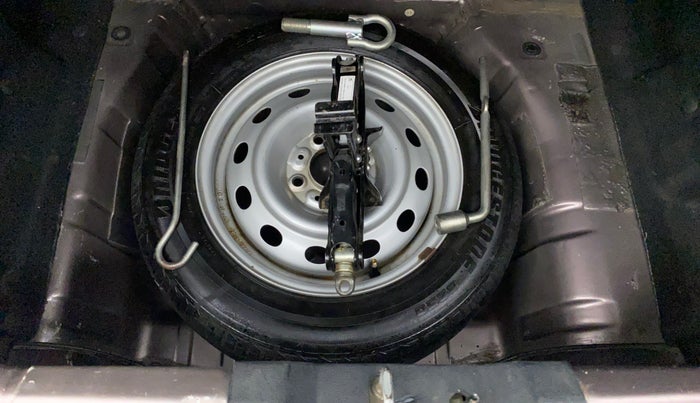 2016 Tata Tiago XZ PETROL, Petrol, Manual, 86,376 km, Spare Tyre