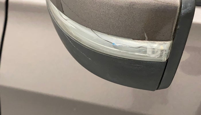 2016 Tata Tiago XZ PETROL, Petrol, Manual, 86,376 km, Left rear-view mirror - Indicator light has minor damage