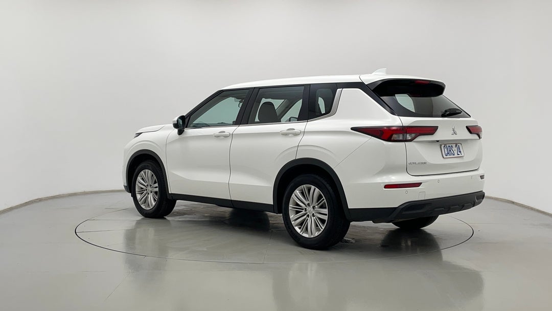 Left Back Diagonal (45- Degree) View