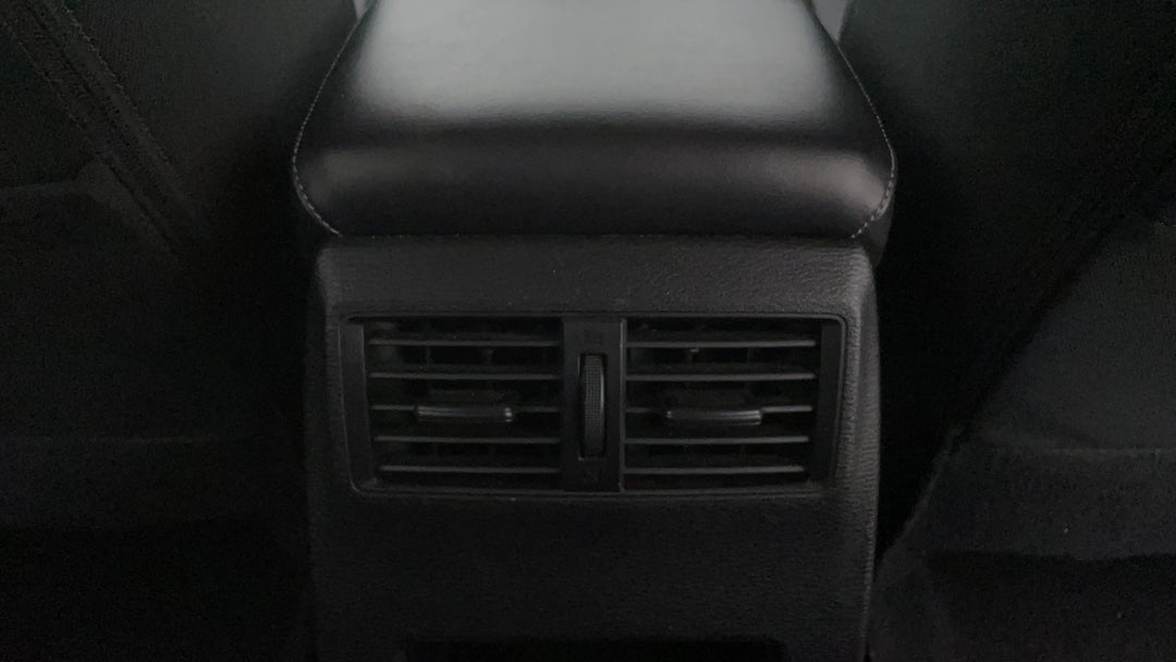 Rear A/C Vent