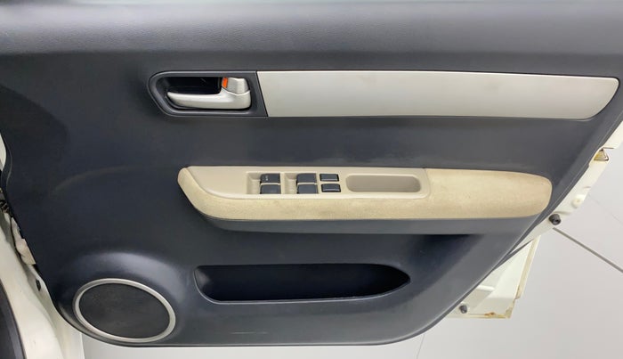 2012 Maruti Swift Dzire ZXI, CNG, Manual, 99,641 km, Driver Side Door Panels Control