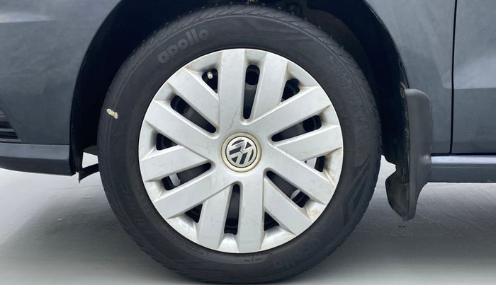 2018 Volkswagen Ameo COMFORTLINE 1.0, Petrol, Manual, 16,831 km, Left Front Wheel