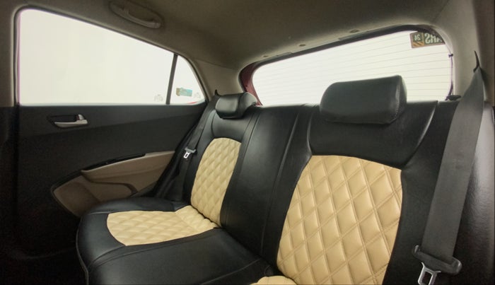 2014 Hyundai Grand i10 ASTA AT 1.2 KAPPA VTVT, Petrol, Automatic, 79,973 km, Right Side Rear Door Cabin