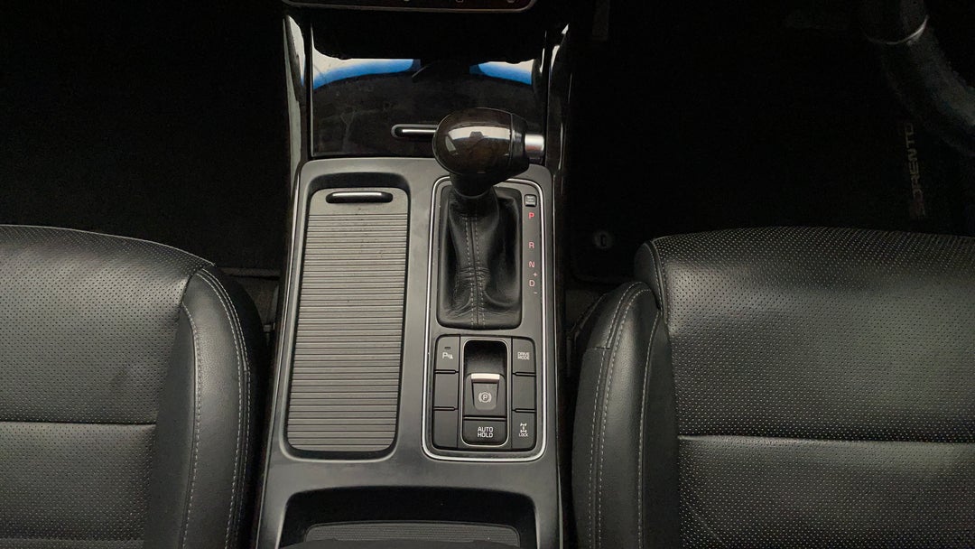 2016 Kia Sorento Platinum (4x4), Automatic, 115741 km, Gear Lever 