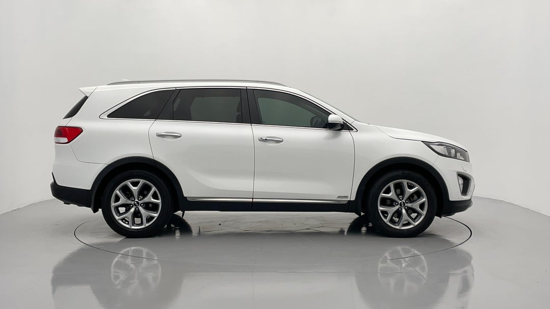 2016 Kia Sorento Platinum (4x4), Automatic, 115741 km, Right Side View