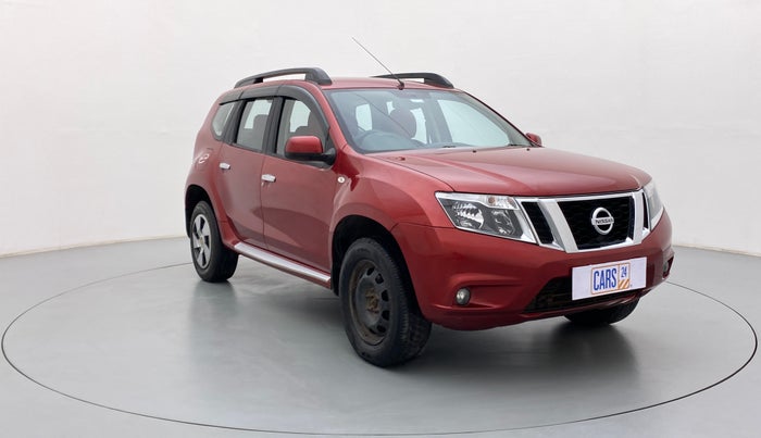 2015 Nissan Terrano XL P, Petrol, Manual, 66,809 km, Right Front Diagonal