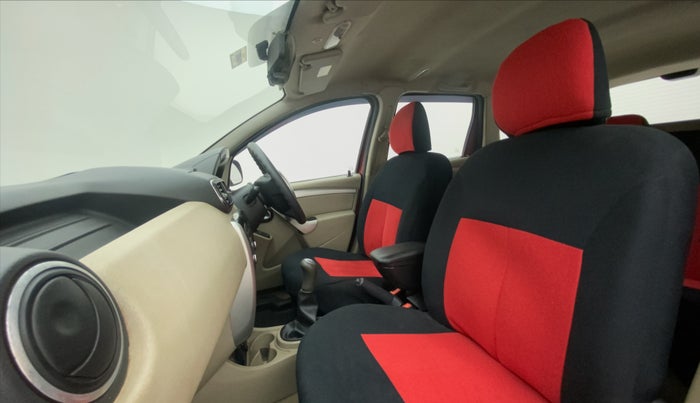 2015 Nissan Terrano XL P, Petrol, Manual, 66,809 km, Right Side Front Door Cabin