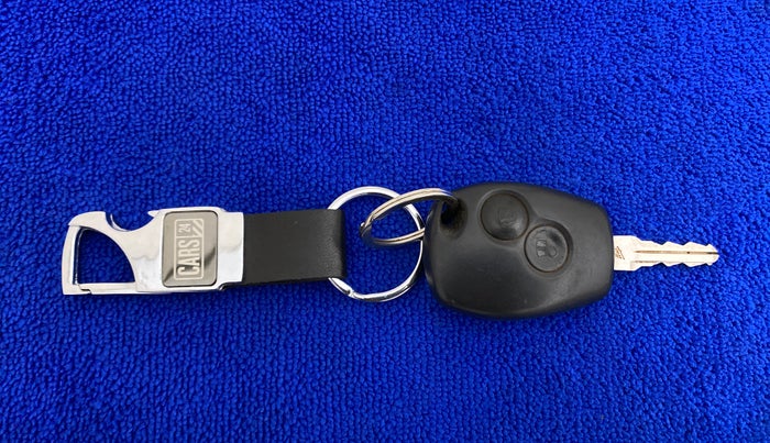 2015 Nissan Terrano XL P, Petrol, Manual, 66,809 km, Key Close Up