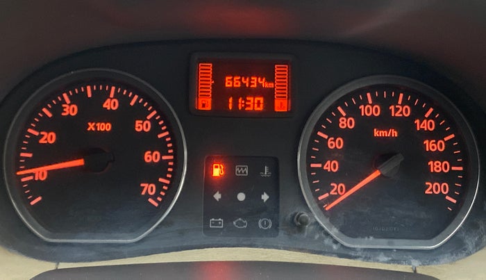 2015 Nissan Terrano XL P, Petrol, Manual, 66,809 km, Odometer Image