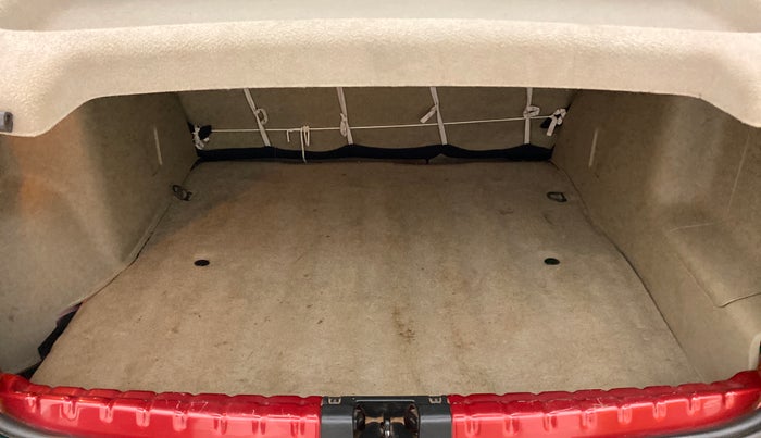 2015 Nissan Terrano XL P, Petrol, Manual, 66,809 km, Boot Inside