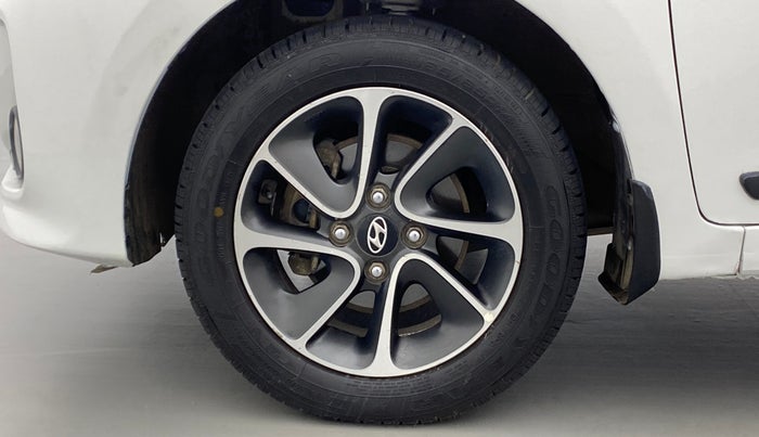 2017 Hyundai Grand i10 SPORTZ (O) 1.2 AT VTVT, Petrol, Automatic, 78,100 km, Left Front Wheel