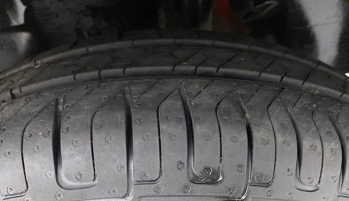 2018 Maruti Swift VDI AMT, Diesel, Automatic, 67,819 km, Left Rear Tyre Tread