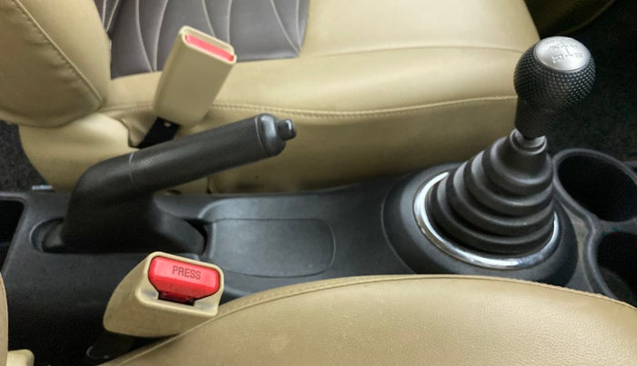 2014 Honda Amaze 1.5 SMT I DTEC, Diesel, Manual, 89,676 km, Gear Lever
