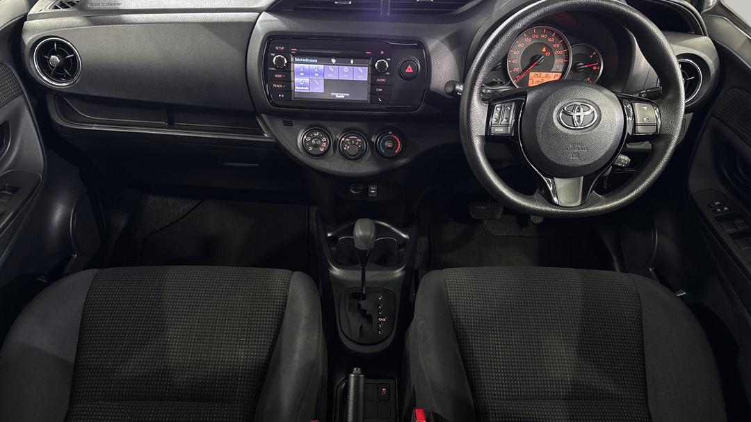 2018 Toyota Yaris Ascent, Automatic, 51945 km, Center Console