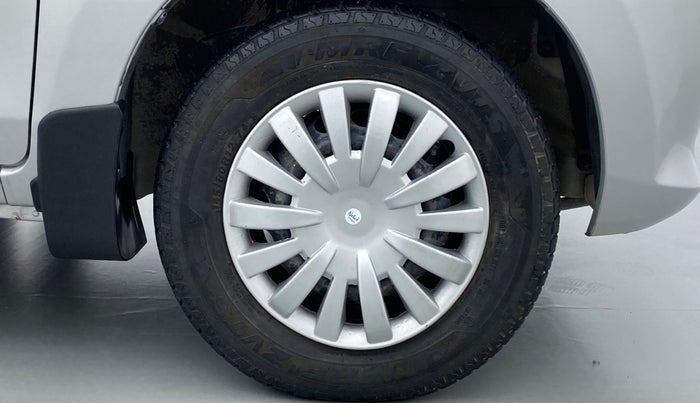 2015 Maruti Alto 800 VXI, Petrol, Manual, 25,652 km, Right Front Wheel