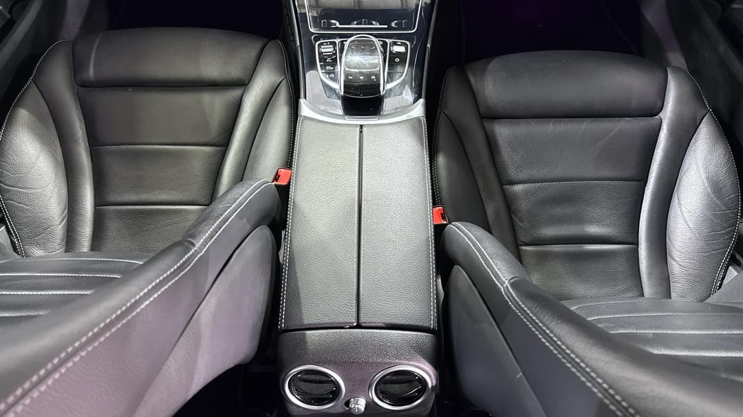 2019 Mercedes-benz C300 C300, Automatic, 58323 km, Center Console