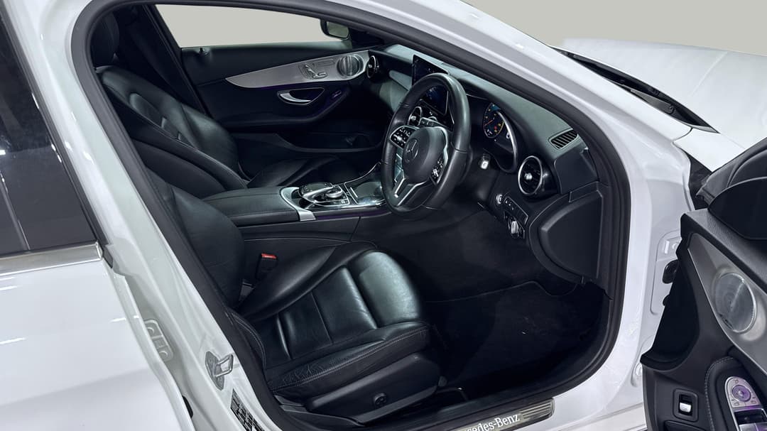 2019 Mercedes-benz C300 C300, Automatic, 58323 km, Right Side Front Door Cabin View