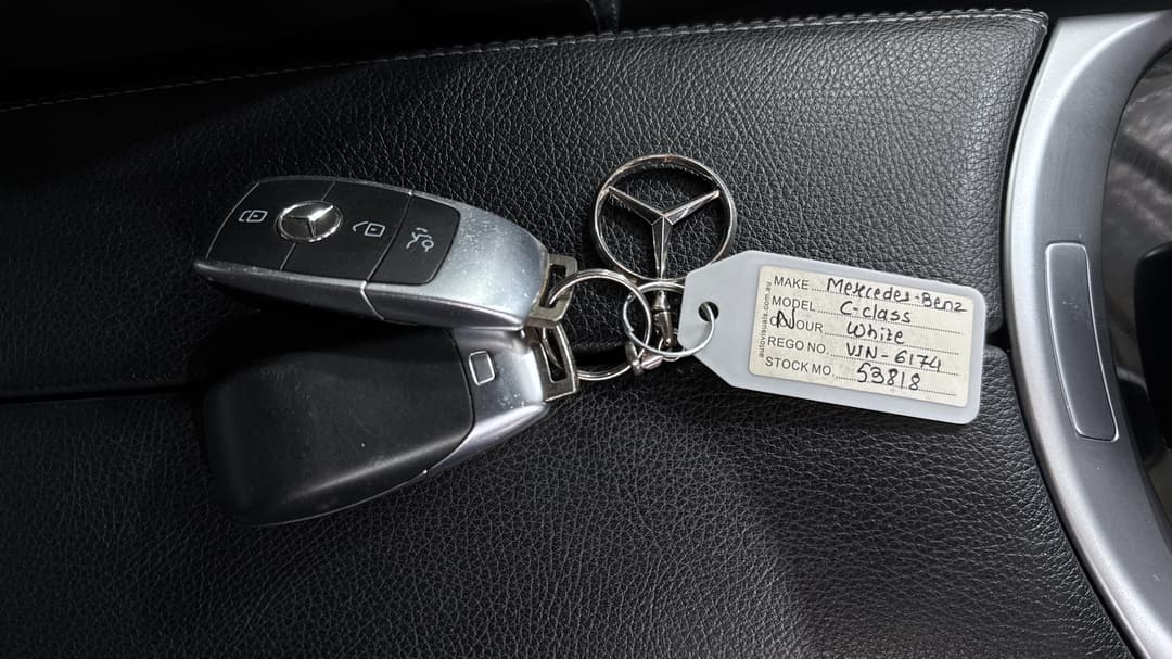 2019 Mercedes-benz C300 C300, Automatic, 58323 km, Key Close-up