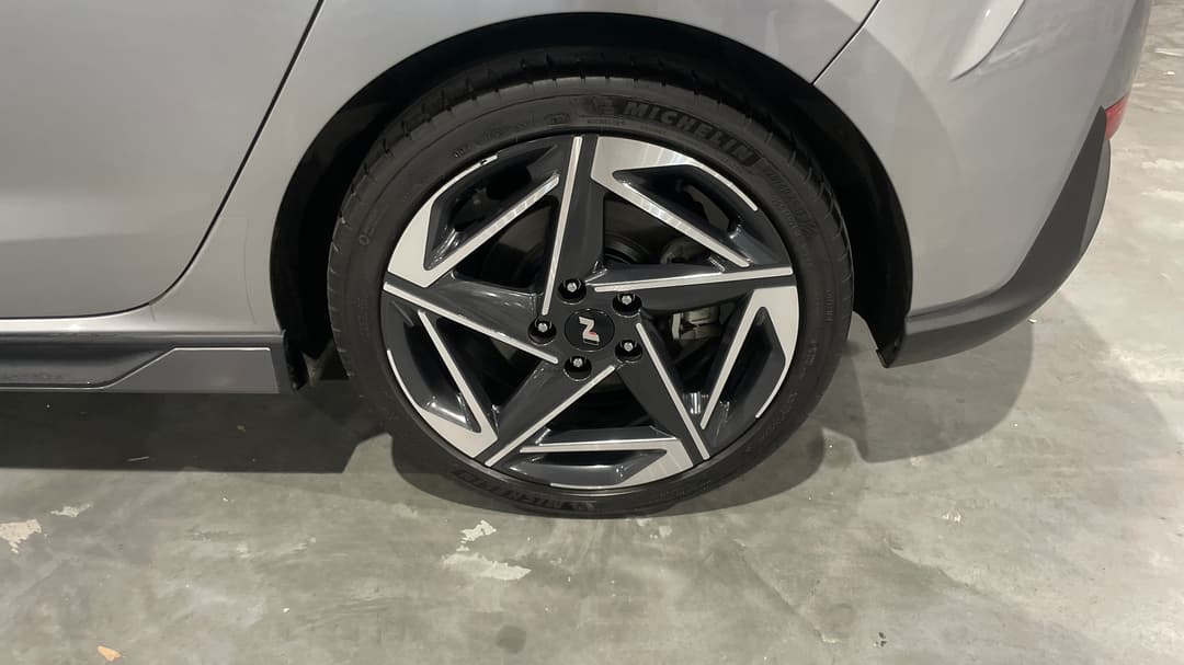 2024 Hyundai i30 N Line, Automatic, 26134 km, Left Rear Wheel