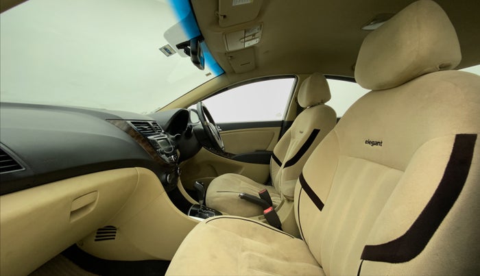 2014 Hyundai Verna FLUIDIC 1.6 VTVT SX AT, Petrol, Automatic, 43,677 km, Right Side Front Door Cabin