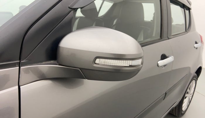 2015 Maruti Swift VXI D, Petrol, Manual, 53,522 km, Left rear-view mirror - Folding motor not working