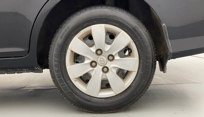 2010 Hyundai Verna TRANSFORM 1.6 VTVT, Petrol, Manual, 86,265 km, Left Rear Wheel