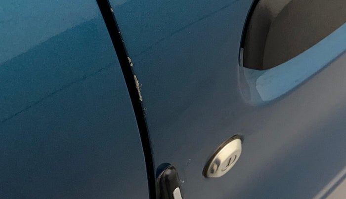 2020 Renault Kwid RXT 1.0 (O), Petrol, Manual, 44,402 km, Driver-side door - Minor scratches